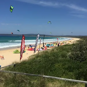 Black Dolphin And 3* Merimbula